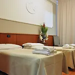 Twenty Nine Hotel 2*