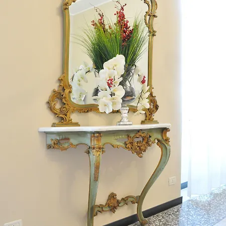 Twenty Nine Hotel 2*