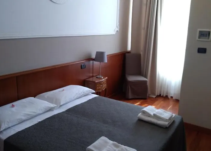 Twenty Nine Hotel 2*