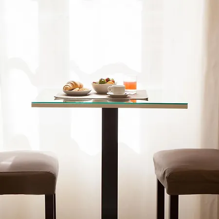 Twenty Nine Hotell 2*