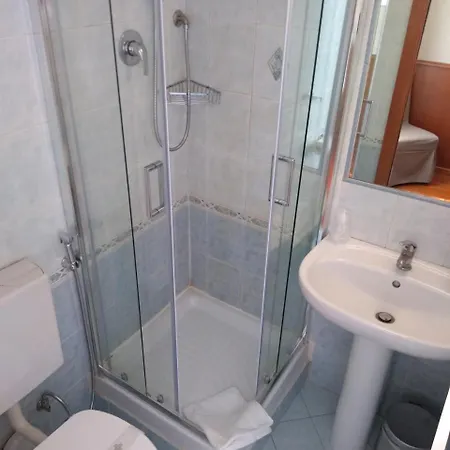 Twenty Nine ホテル 2*